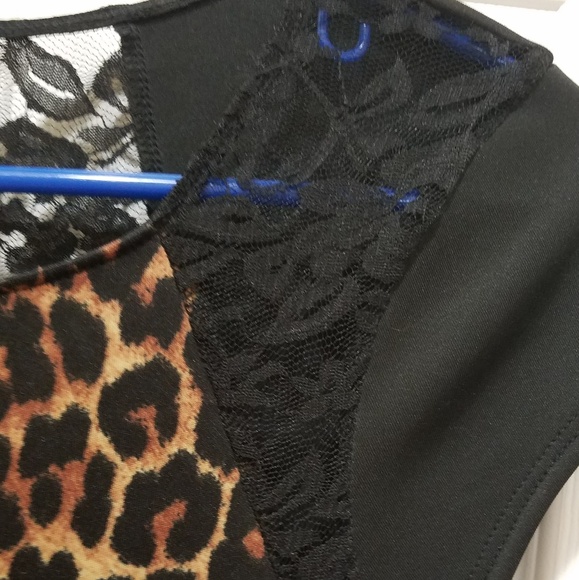 SOLD: Bongo leopard dress with lace - Picture 5 of 8
